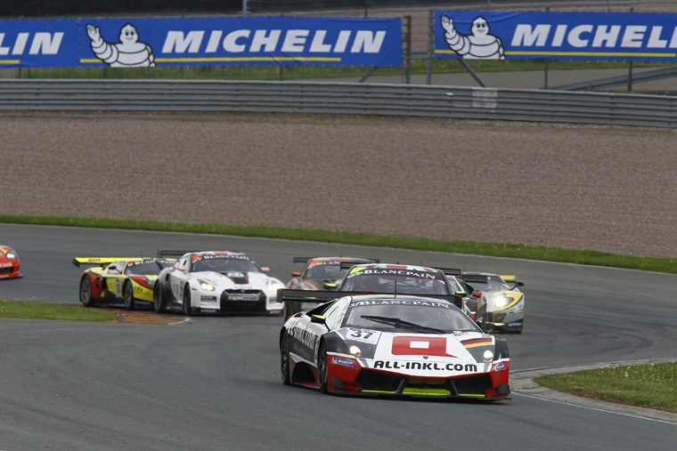 Nissan GT-R Race Scene Picture